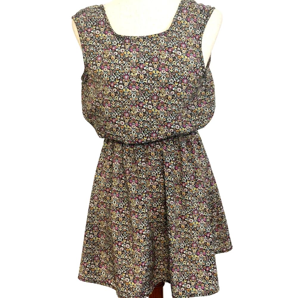 American Apparel Dainty Flower Dress with Tie Back Floral Sleeveless Flo…